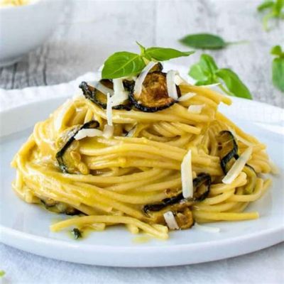  Spaghetti alla Nerano: Uma Sinfonia de Sabores Cremosos com Berinjela Assada!